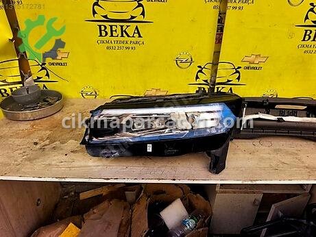 Opel Combo Sol Ön Far çıkma parça