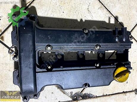 Opel Corsa Külbütör Kapağı 55351461 çıkma parça