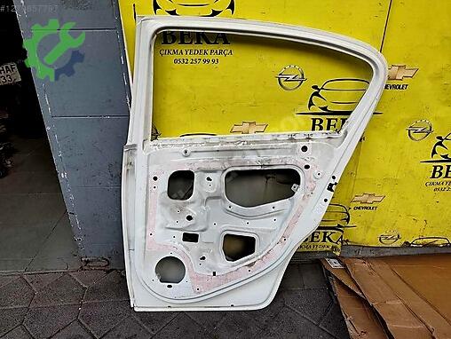 Opel Corsa Sağ Arka Kapı çıkma parça