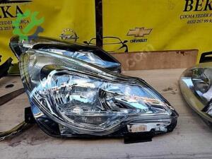OPEL CORSA D SAĞ FAR ÇIKMA ORJİNAL YEDEK PARÇA