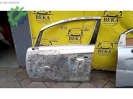 Opel Corsa Sol Ön Kapı çıkma parça