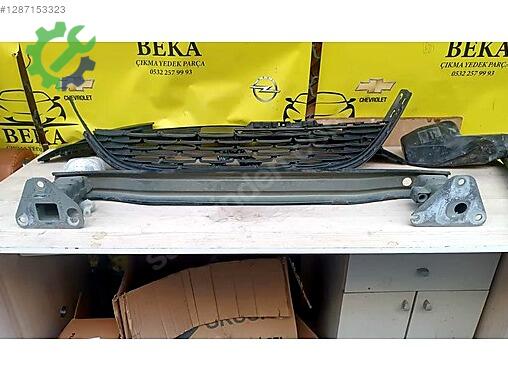 Opel Corsa Arka Tampon Demiri çıkma parça