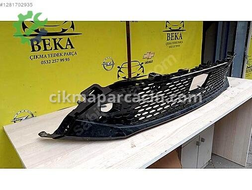 Opel Corsa Ön Panjur çıkma parça