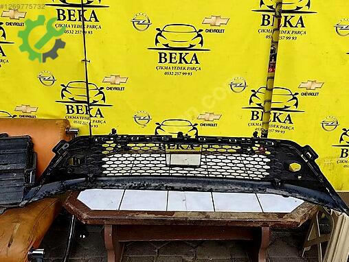 Opel Corsa Ön Panjur çıkma parça