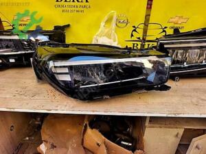 OPEL CORSA F SAĞ FAR ÇIKMA ORJİNAL YEDEK PARÇA