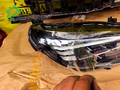 Opel Corsa Sağ Ön Far çıkma parça