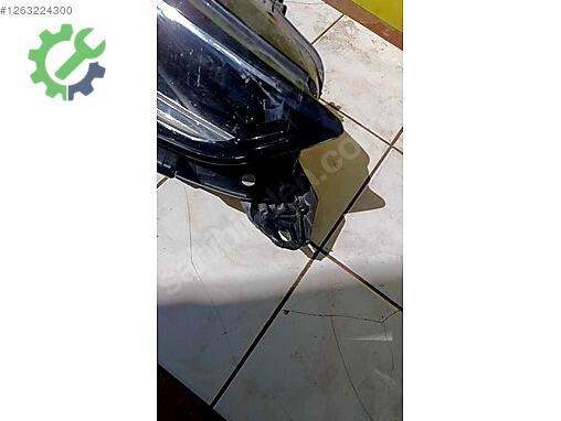 Opel Corsa Sağ Ön Far çıkma parça