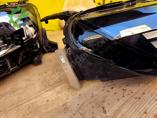 Opel Corsa Sağ Ön Far çıkma parça