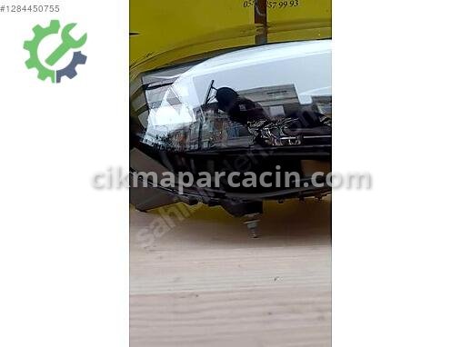 Opel Corsa Sağ Ön Far çıkma parça
