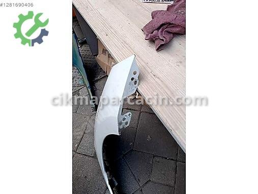 Opel Corsa Sağ Ön Çamurluk çıkma parça