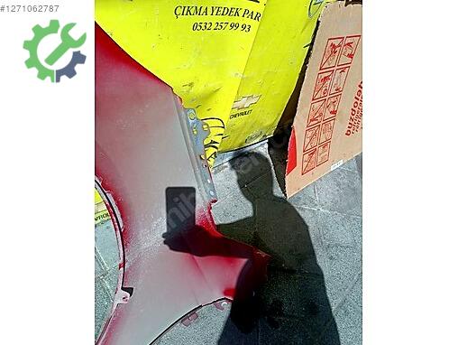 Opel Corsa Sağ Ön Çamurluk çıkma parça