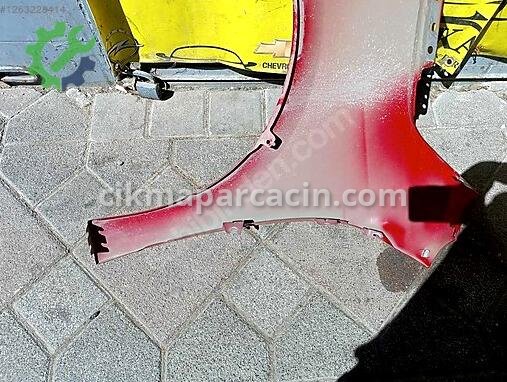 Opel Corsa Sağ Ön Çamurluk çıkma parça