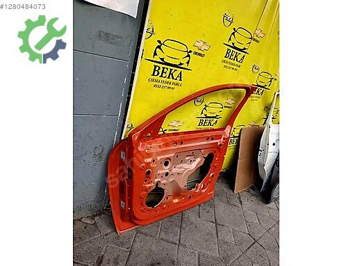 Opel Corsa Sağ Ön Kapı çıkma parça