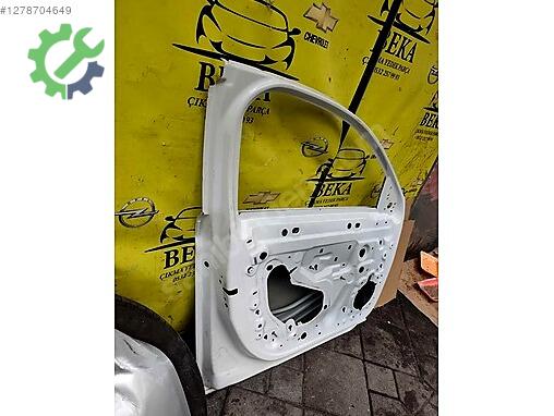 Opel Corsa Sol Ön Kapı çıkma parça