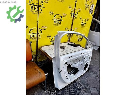 Opel Corsa Sol Ön Kapı çıkma parça