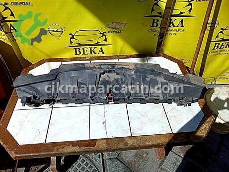 Opel Crossland X Bakalit çıkma parça