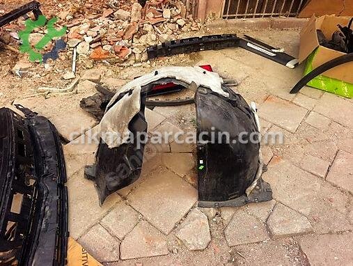 Opel Frontera Davlumbaz çıkma parça