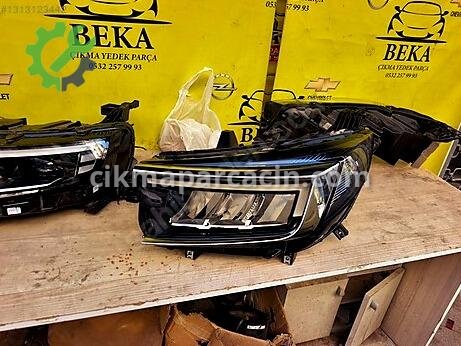 Opel Grandland X Sol Ön Far çıkma parça