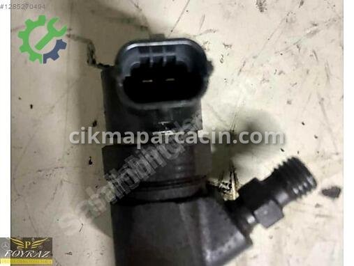Opel Insignia Enjektör çıkma parça