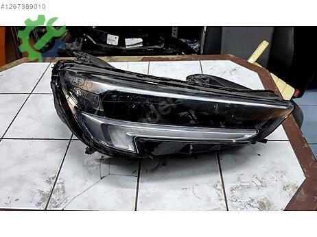 Opel Insignia Sağ Ön Far çıkma parça