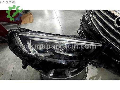 Opel Insignia Sağ Ön Far çıkma parça