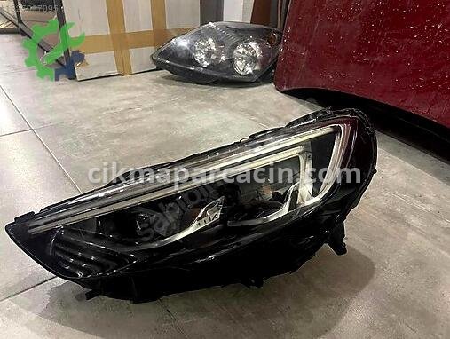 Opel Insignia Sol Ön Far çıkma parça