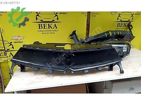 Opel Mokka Ön Panjur çıkma parça
