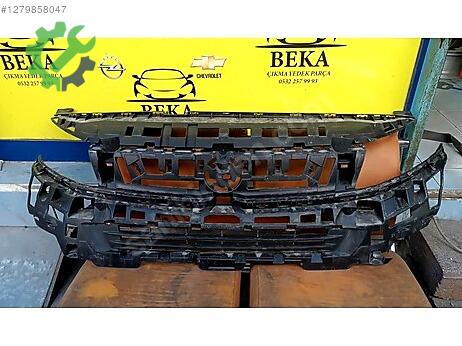 Opel Combo Ön Panjur çıkma parça