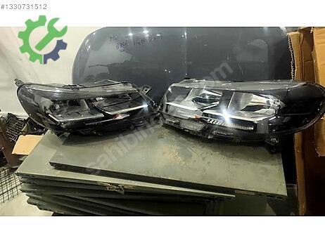 Opel Zafira Sağ Ön Far çıkma parça