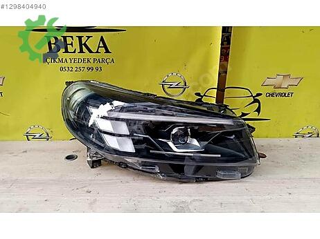 Opel Zafira Sağ Ön Far çıkma parça