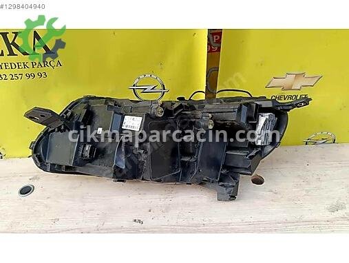 Opel Zafira Sağ Ön Far çıkma parça