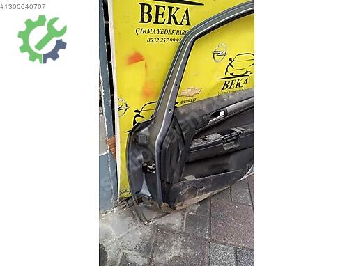 Opel Zafira Sağ Ön Kapı çıkma parça
