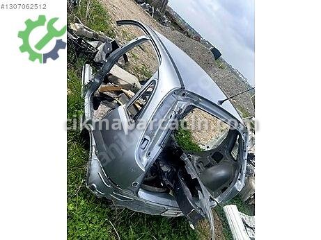 Opel Corsa Tavan çıkma parça