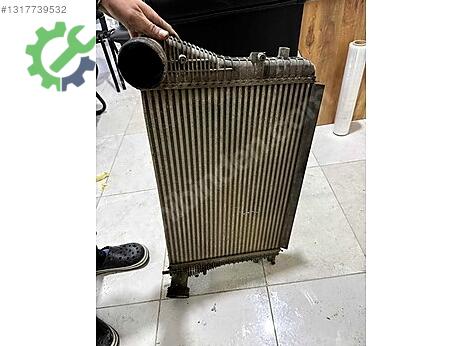 Volkswagen Passat Intercooler Radyatörü çıkma parça