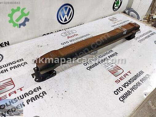 Volkswagen Passat Arka Tampon Demiri 3G0807311 çıkma parça