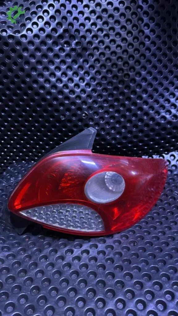 Peugeot 206 Sağ Stop çıkma parça