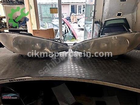 Peugeot 206 Sağ Ön Far çıkma parça