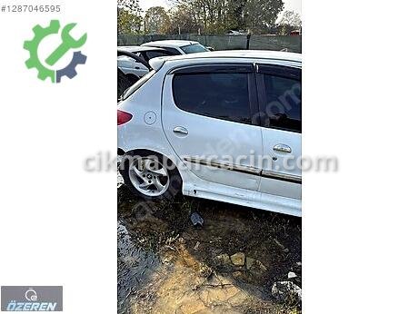 Peugeot 206 Sağ Arka Kapı çıkma parça
