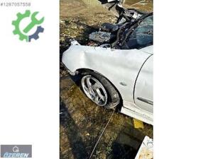 PEUGEOT 206 SOL ÖN ÇAMURLUK HASARLI ÖZEREN YEDEK PARÇA