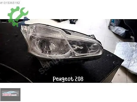 Peugeot 208 Sağ Ön Far çıkma parça