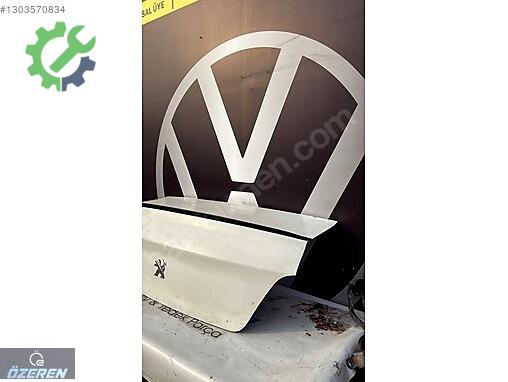Peugeot 301 Bagaj Kapağı çıkma parça