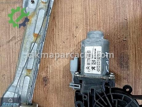 Peugeot 301 Ön Cam Motoru çıkma parça