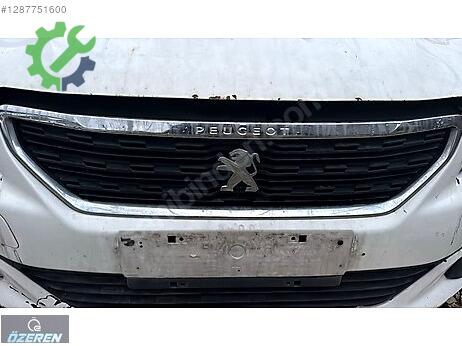 Peugeot 301 Ön Panjur çıkma parça