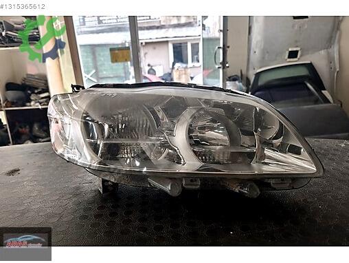 Peugeot 301 Sağ Ön Far çıkma parça