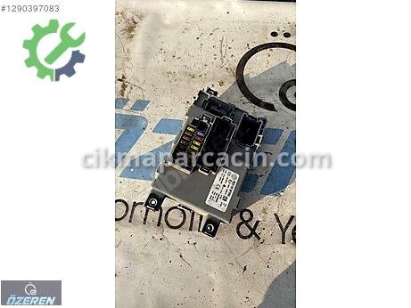 Peugeot 301 Sigorta Kutusu çıkma parça