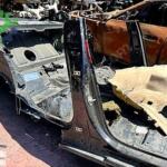 PORSCHE TAYCAN SAĞ ORTA DİREK SOL ORTA DİREK METALİK SİYAH