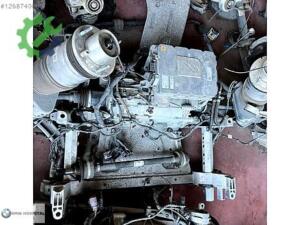 PORSCHE TAYCAN TURBO S ARKA MOTOR