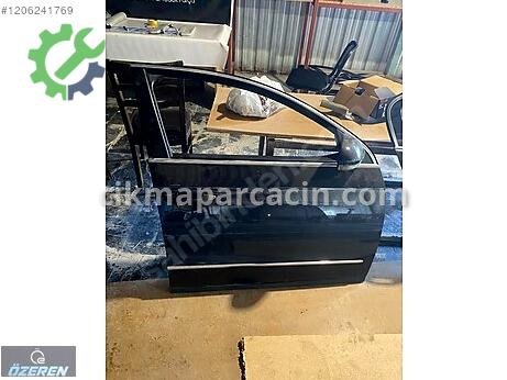 Volkswagen Passat Sağ Ön Kapı çıkma parça