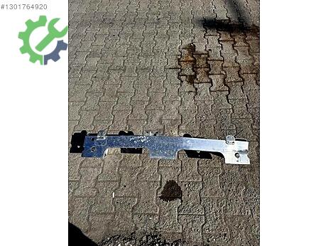 Peugeot 2008 Ön Tampon Demiri çıkma parça