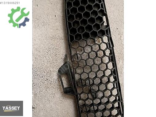Peugeot 206 Tampon Izgarası çıkma parça